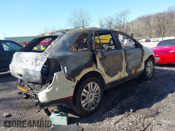 2008 Lincoln MKX with VIN 2LMDU88C68BJ13318, listed as a IAAI auction lot 41996449 with Not Provided miles and . Bid and sale history available at DreamBid. Image 4.