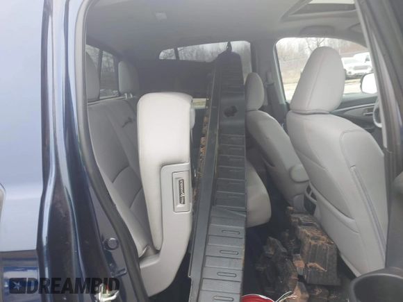 2022 Honda Ridgeline RTL-E with VIN 5FPYK3F72NB036226, listed as a IAAI auction lot 41706285 with 30,869 mi miles and . Bid and sale history available at DreamBid. Image 8.