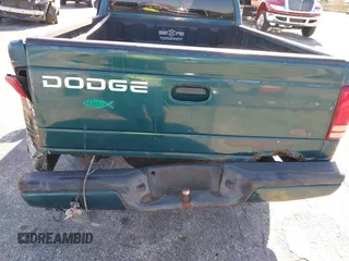 1998 Dodge Dakota SLT with VIN 1B7FL26X2WS685844, listed as a IAAI auction lot 41857719 with Not Provided miles and . Bid and sale history available at carsss.com. Image 18.