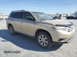 2011 Toyota Highlander z VIN 5TDBK3EHXBS058703, wystawiony jako Copart lot #50528895 z przebiegiem 185 124 mil mil oraz Czysty tytuł • Clean title. Historia ofert i sprzedaży dostępna na DreamBid. Obrazek 4.