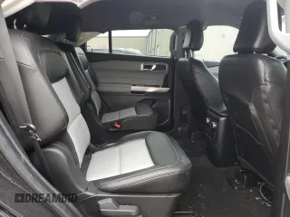 2022 Ford Explorer XLT z VIN 1FMSK7DH3NGC42481, wystawiony jako Copart lot #58713175 z przebiegiem 42 334 mil mil oraz Czysty tytuł • Clean title. Historia ofert i sprzedaży dostępna na DreamBid. Obrazek 11.