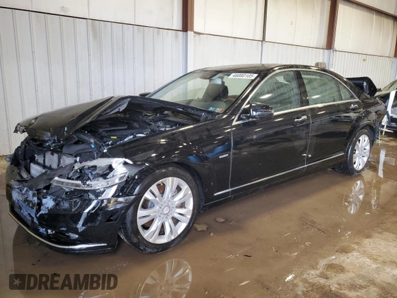2010 Mercedes-Benz S 400 with VIN WDDNG9FB9AA353451, listed as a Copart auction lot 46080105 with 117,499 mi miles and Salvage Title. Bid and sale history available at DreamBid. Image 1.