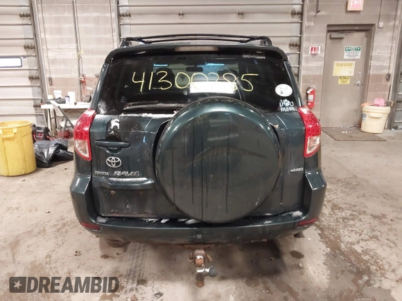 2008 Toyota RAV4 Sport with VIN JTMBK32V585065020, listed as a IAAI auction lot 41300285 with 120,076 mi miles. Bid and sale history available at carsss.com. Image 17.