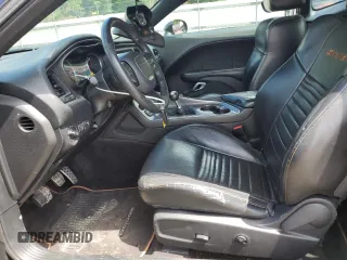 2016 Dodge Challenger R/T Plus с VIN 2C3CDZBT1GH349739, выставлен на аукционе Copart как лот 58403785 с пробегом 113 381 миль миль и Списание • Salvage title. История ставок и продаж доступна на DreamBid. Изображение 7.