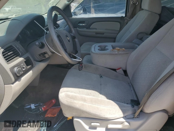 2007 Chevrolet Tahoe LS с VIN 1GNFC13C77J389275, выставлен на аукционе Copart как лот 53445345 с пробегом 211 290 миль миль и Списание • Salvage title. История ставок и продаж доступна на DreamBid. Изображение 7.