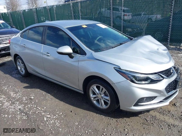 2017 Chevrolet Cruze LT with VIN 1G1BE5SM8H7257409, listed as a IAAI auction lot 41710308 with 90,784 mi miles. Bid and sale history available at carsss.com. Image 1.