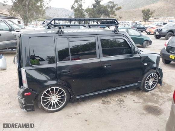 2006 Scion xB with VIN JTLKT324164124222, listed as a IAAI auction lot 42058466 with 191,411 mi miles. Bid and sale history available at carsss.com. Image 13.