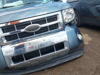2010 Ford Escape Limited с VIN 1FMCU9EG4AKC82995, выставлен на аукционе IAAI как лот 42625491 с пробегом 279 192 миль миль и . История ставок и продаж доступна на DreamBid. Изображение 20.