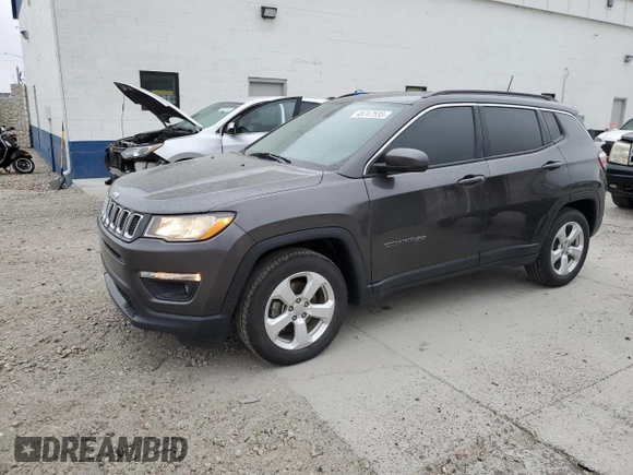 2019 Jeep Compass Latitude z VIN 3C4NJCBB3KT756088, wystawiony jako Copart lot #48747535 z przebiegiem 63 572 mil mil oraz Szkoda całkowita • Salvage title. Historia ofert i sprzedaży dostępna na DreamBid. Obrazek 1.