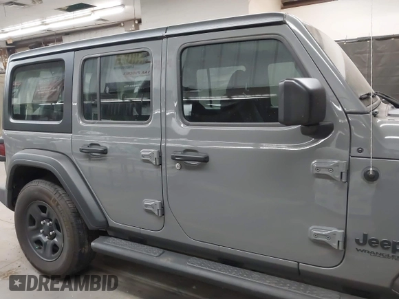 2022 Jeep Wrangler Unlimited Sport with VIN 1C4HJXDG0NW117632, listed as a IAAI auction lot 41185850 with 18,298 mi miles and . Bid and sale history available at DreamBid. Image 13.