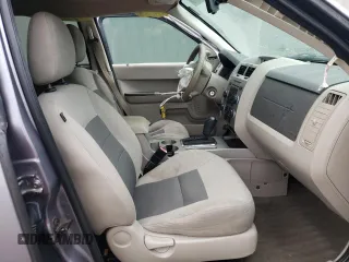 2008 Ford Escape XLT с VIN 1FMCU031X8KB42549, выставлен на аукционе Copart как лот 55813115 с пробегом 156 632 миль миль и Списание • Salvage title. История ставок и продаж доступна на DreamBid. Изображение 7.
