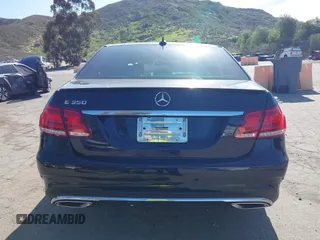 2014 Mercedes-Benz E 350 Sport с VIN WDDHF5KB3EB021391, выставлен на аукционе IAAI как лот 41947558 с пробегом Не указан миль и . История ставок и продаж доступна на DreamBid. Изображение 15.