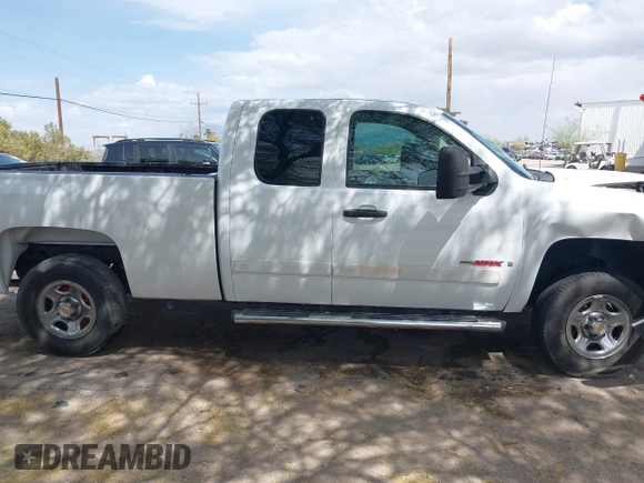 2007 Chevrolet Silverado 1500 Work Truck with VIN 2GCEC19C471698854, listed as a IAAI auction lot 42163779 with Not Provided miles and . Bid and sale history available at DreamBid. Image 13.
