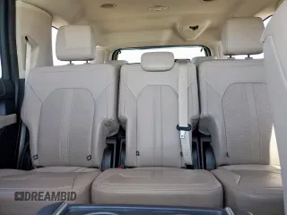 2022 Ford Expedition Max Limited z VIN 1FMJK2AT1NEA42038, wystawiony jako Copart lot #47191395 z przebiegiem 35 573 mil mil oraz Czysty tytuł • Clean title. Historia ofert i sprzedaży dostępna na DreamBid. Obrazek 10.