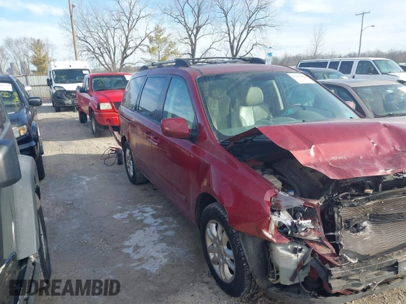 2008 Kia Sedona LX with VIN KNDMB233186264043, listed as a IAAI auction lot 41462661 with 183,763 mi miles. Bid and sale history available at carsss.com. Image 14.
