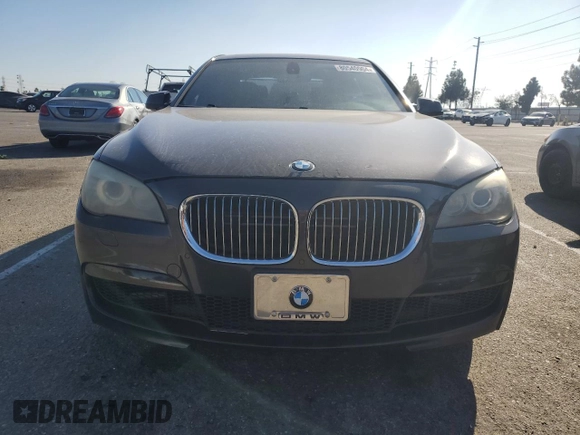 2011 BMW 7 Series 750i with VIN WBAKA8C58BCY37296, listed as a Copart auction lot 80540904 with 158,632 mi miles and Clean title. Bid and sale history available at DreamBid. Image 5.