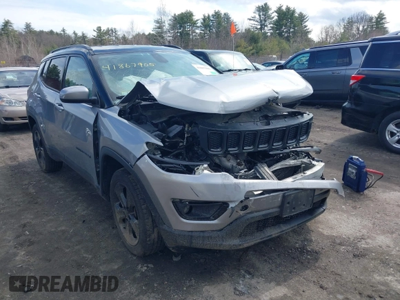 2020 Jeep Compass Latitude with VIN 3C4NJDBB1LT127856, listed as a IAAI auction lot 41867905 with 90,468 mi miles. Bid and sale history available at carsss.com. Image 1.