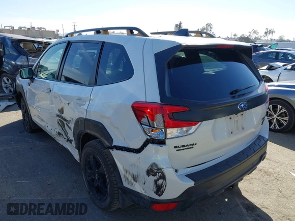 2024 Subaru Forester Wilderness with VIN JF2SKAJC5RH460952, listed as a IAAI auction lot 41719906 with 13,811 mi miles. Bid and sale history available at carsss.com. Image 3.