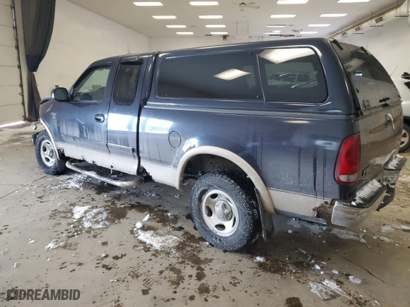 1999 Ford F-150 Work Series with VIN 1FTRX18W8XNB50114, listed as a Copart auction lot 42002525 with 121,671 mi miles and Clean Title. Bid and sale history available at carsss.com. Image 2.