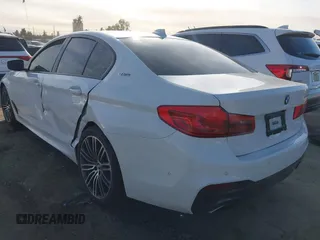 2019 BMW 5 Series 530e iPerformance with VIN WBAJA9C55KB254885, listed as a IAAI auction lot 41398164 with 62,781 mi miles. Bid and sale history available at carsss.com. Image 3.
