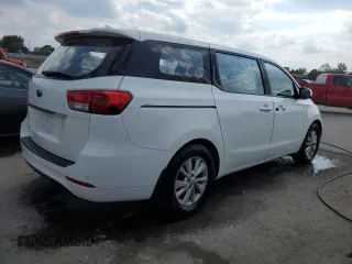 2015 Kia Sedona L with VIN KNDMA5C11F6050847, listed as a Copart auction lot 72452674 with 258,364 mi miles and Salvage Title. Bid and sale history available at carsss.com. Image 3.