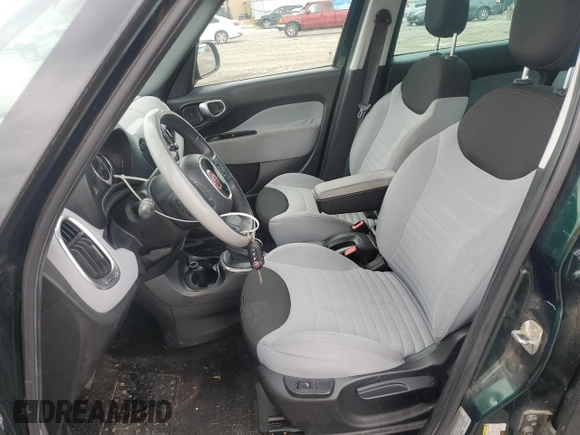 2014 FIAT 500L Easy z VIN ZFBCFABH9EZ016885, wystawiony jako Copart lot #58693655 z przebiegiem 162 898 mil mil oraz Czysty tytuł • Clean title. Historia ofert i sprzedaży dostępna na DreamBid. Obrazek 7.