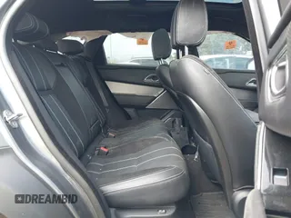 2018 Land Rover Range Rover Velar R-Dynamic SE z VIN SALYL2RX0JA758835, wystawiony jako IAAI lot #41417635 z przebiegiem 84 212 mil mil oraz . Historia ofert i sprzedaży dostępna na DreamBid. Obrazek 8.