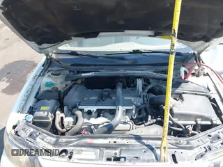 2004 Volvo S60 с VIN YV1RS59V442339653, выставлен на аукционе IAAI как лот 42368628 с пробегом 154 928 миль миль и . История ставок и продаж доступна на DreamBid. Изображение 10.