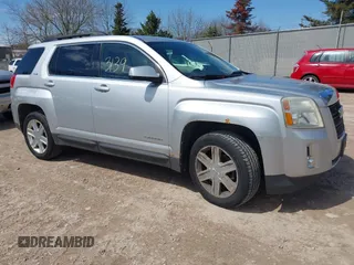 2010 GMC Terrain SLE-2 z VIN 2CTFLEEY0A6282229, wystawiony jako IAAI lot #42103139 z przebiegiem 174 469 mil mil oraz . Historia ofert i sprzedaży dostępna na DreamBid. Obrazek 1.