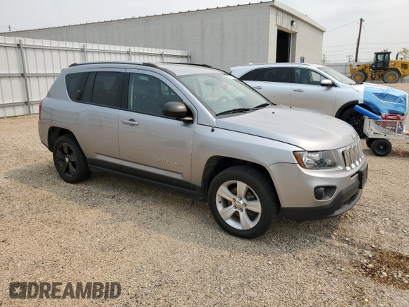2017 Jeep Compass Sport SE with VIN 1C4NJCBA6HD147910, listed as a Copart auction lot 59218475 with 137,737 mi miles and Clean title. Bid and sale history available at DreamBid. Image 4.