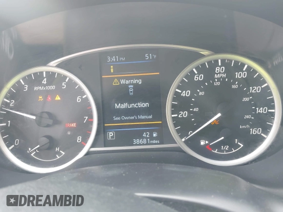 2019 Nissan Sentra S with VIN 3N1AB7AP0KY395408, listed as a IAAI auction lot 42003152 with 38,681 mi miles and . Bid and sale history available at DreamBid. Image 7.