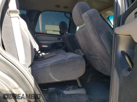 2002 Chevrolet Tahoe LT with VIN 1GNEC13T32R196563, listed as a Copart auction lot 68924114 with 137,168 mi miles and Salvage Title. Bid and sale history available at carsss.com. Image 11.