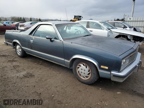 1985 Chevrolet El Camino z VIN 3GCCW80H9FS915947, wystawiony jako Copart lot #84659344 z przebiegiem 38 549 mil mil oraz Szkoda całkowita • Salvage title. Historia ofert i sprzedaży dostępna na DreamBid. Obrazek 4.