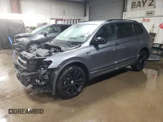 2021 Volkswagen Tiguan SE with VIN 3VV2B7AX3MM049057, listed as a Copart auction lot 78995694 with 29,965 mi miles and Salvage Title. Bid and sale history available at DreamBid. Image 1.