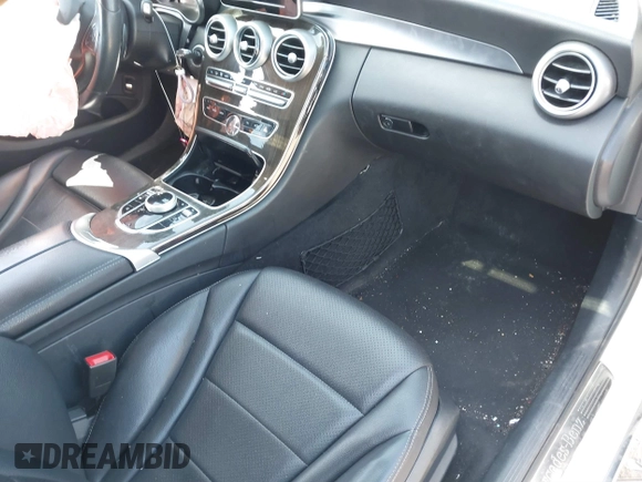 2018 Mercedes-Benz C 300 with VIN 55SWF4JB9JU270992, listed as a IAAI auction lot 41850962 with 73,174 mi miles and . Bid and sale history available at carsss.com. Image 5.