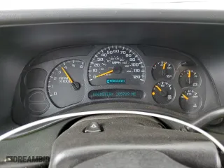 2004 Chevrolet Tahoe LS with VIN 1GNEC13T64R216680, listed as a Copart auction lot 47055305 with 205,789 mi miles and Clean Title. Bid and sale history available at carsss.com. Image 9.
