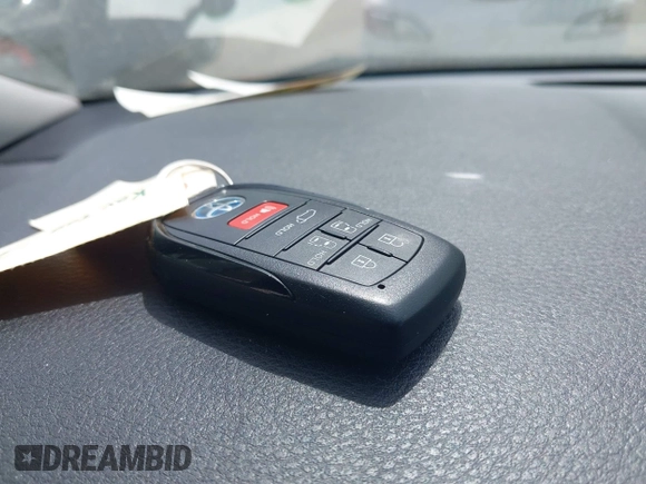 2021 Toyota Sienna XLE with VIN 5TDJRKEC3MS065212, listed as a IAAI auction lot 42086801 with 22,602 mi miles and . Bid and sale history available at DreamBid. Image 11.