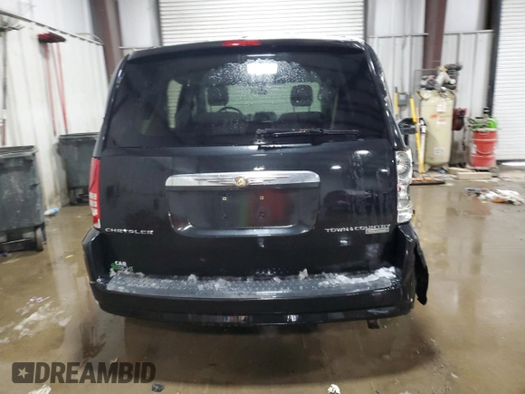 2009 Chrysler Town & Country Touring with VIN 2A8HR54169R665716, listed as a Copart auction lot 87646945 with 152,563 mi miles and Salvage Title. Bid and sale history available at DreamBid. Image 6.