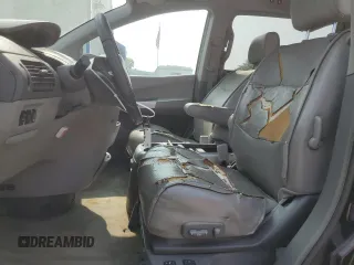 2007 Nissan Quest SL z VIN 5N1BV28U27N124003, wystawiony jako Copart lot #57876915 z przebiegiem 141 409 mil mil oraz Szkoda całkowita • Salvage title. Historia ofert i sprzedaży dostępna na DreamBid. Obrazek 7.