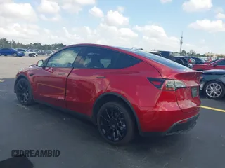 2024 Tesla Model Y с VIN 7SAYGDED8RF019494, выставлен на аукционе IAAI как лот 42336856 с пробегом 3 551 миль миль и . История ставок и продаж доступна на DreamBid. Изображение 3.