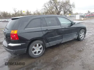 2004 Chrysler Pacifica z VIN 2C8GF68454R181517, wystawiony jako IAAI lot #42130908 z przebiegiem 204 533 mil mil oraz . Historia ofert i sprzedaży dostępna na DreamBid. Obrazek 4.