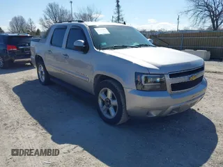 2007 Chevrolet Avalanche LTZ with VIN 3GNFK12357G117443, listed as a IAAI auction lot 41988399 with Not Provided miles. Bid and sale history available at carsss.com. Image 1.