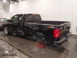 2018 Chevrolet Silverado 1500 LT with VIN 1GCVKREC4JZ295432, listed as a IAAI auction lot 41822705 with 86,781 mi miles. Bid and sale history available at carsss.com. Image 3.