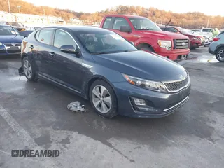 2014 Kia Optima EX z VIN KNAGN4AD7E5062480, wystawiony jako IAAI lot #41333400 z przebiegiem 134 116 mil mil oraz . Historia ofert i sprzedaży dostępna na DreamBid. Obrazek 1.