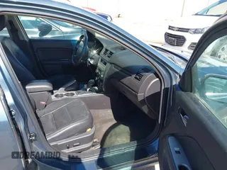 2011 Ford Fusion SEL with VIN 3FAHP0JA5BR279394, listed as a IAAI auction lot 41582899 with 216,092 mi miles. Bid and sale history available at carsss.com. Image 5.