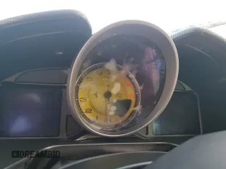 2019 Ferrari Portofino z VIN ZFF89FPAXK0242549, wystawiony jako Copart lot #74454234 z przebiegiem Nie podano mil oraz Nie do naprawy. Historia ofert i sprzedaży dostępna na DreamBid. Obrazek 9.