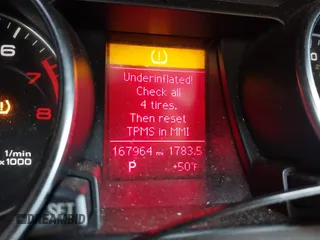2012 Audi A5 Premium z VIN WAUCFAFR6CA015119, wystawiony jako IAAI lot #42310668 z przebiegiem 167 964 mil mil oraz . Historia ofert i sprzedaży dostępna na DreamBid. Obrazek 7.
