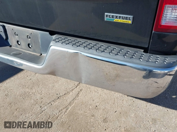 2017 Ram 1500 SLT z VIN 1C6RR6GG6HS676186, wystawiony jako IAAI lot #41291075 z przebiegiem 133 016 mil mil oraz . Historia ofert i sprzedaży dostępna na DreamBid. Obrazek 17.