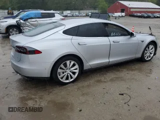 2014 Tesla Model S 60 z VIN 5YJSA1H10EFP55828, wystawiony jako Copart lot #56135145 z przebiegiem 161 317 mil mil oraz Czysty tytuł • Clean title. Historia ofert i sprzedaży dostępna na DreamBid. Obrazek 3.