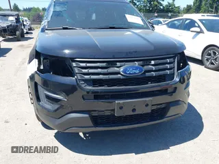 2016 Ford Police Interceptor Utility z VIN 1FM5K8AR7GGA78025, wystawiony jako IAAI lot #42454643 z przebiegiem 118 536 mil mil oraz . Historia ofert i sprzedaży dostępna na DreamBid. Obrazek 19.